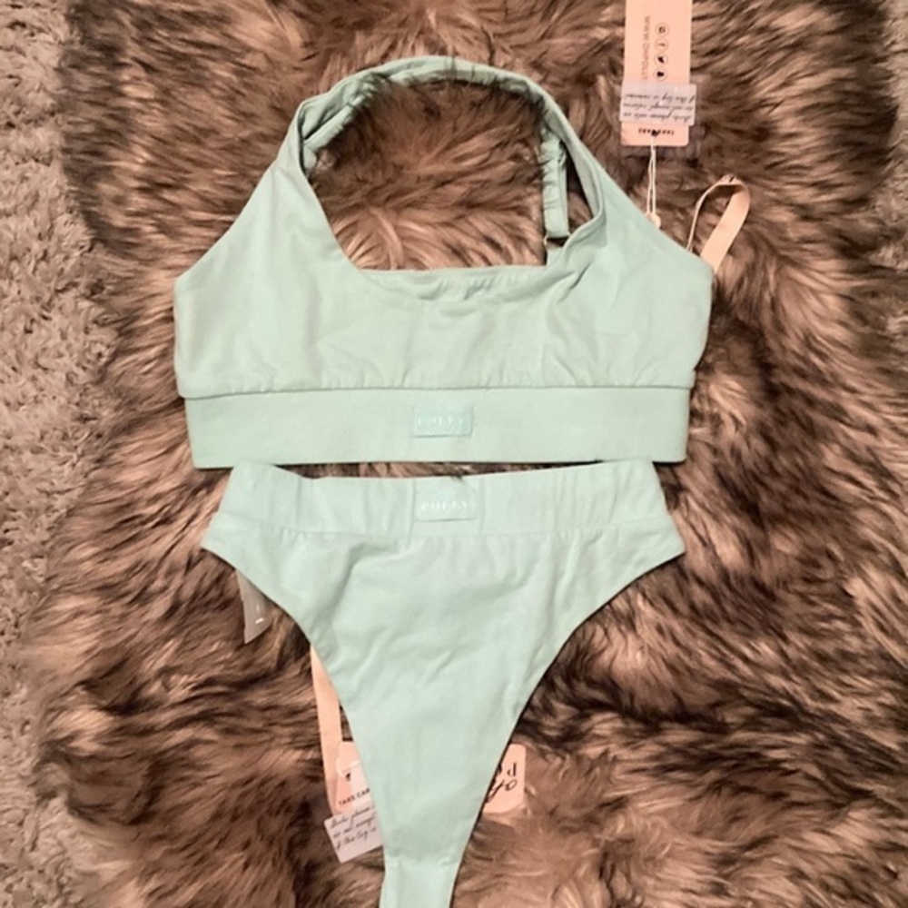 Oh Polly ◦ NWT home comforts 2 piece set in aqua blue size 6